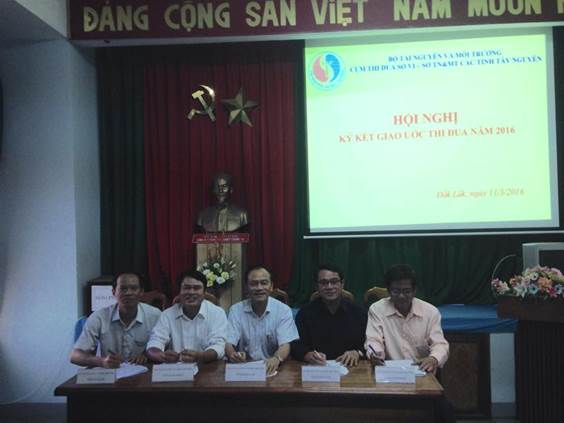 Cụm thi đua số VI - Sở Tài nguyên và Môi trường các tỉnh Tây Nguyên tổ chức Hội nghị Ký kết giao ước thi đua năm 2016