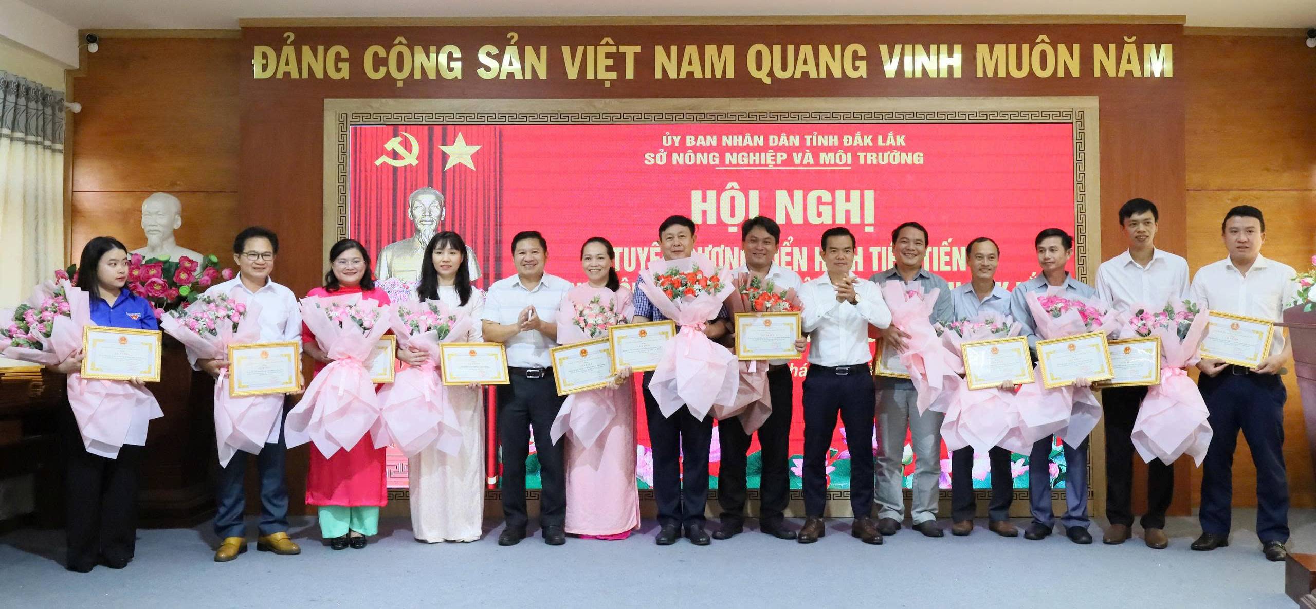 Sở Nông nghiệp và Môi trường tổ chức Hội nghị tuyên dương điển hình tiên tiến lần thứ I, giai đoạn 2021-2025
