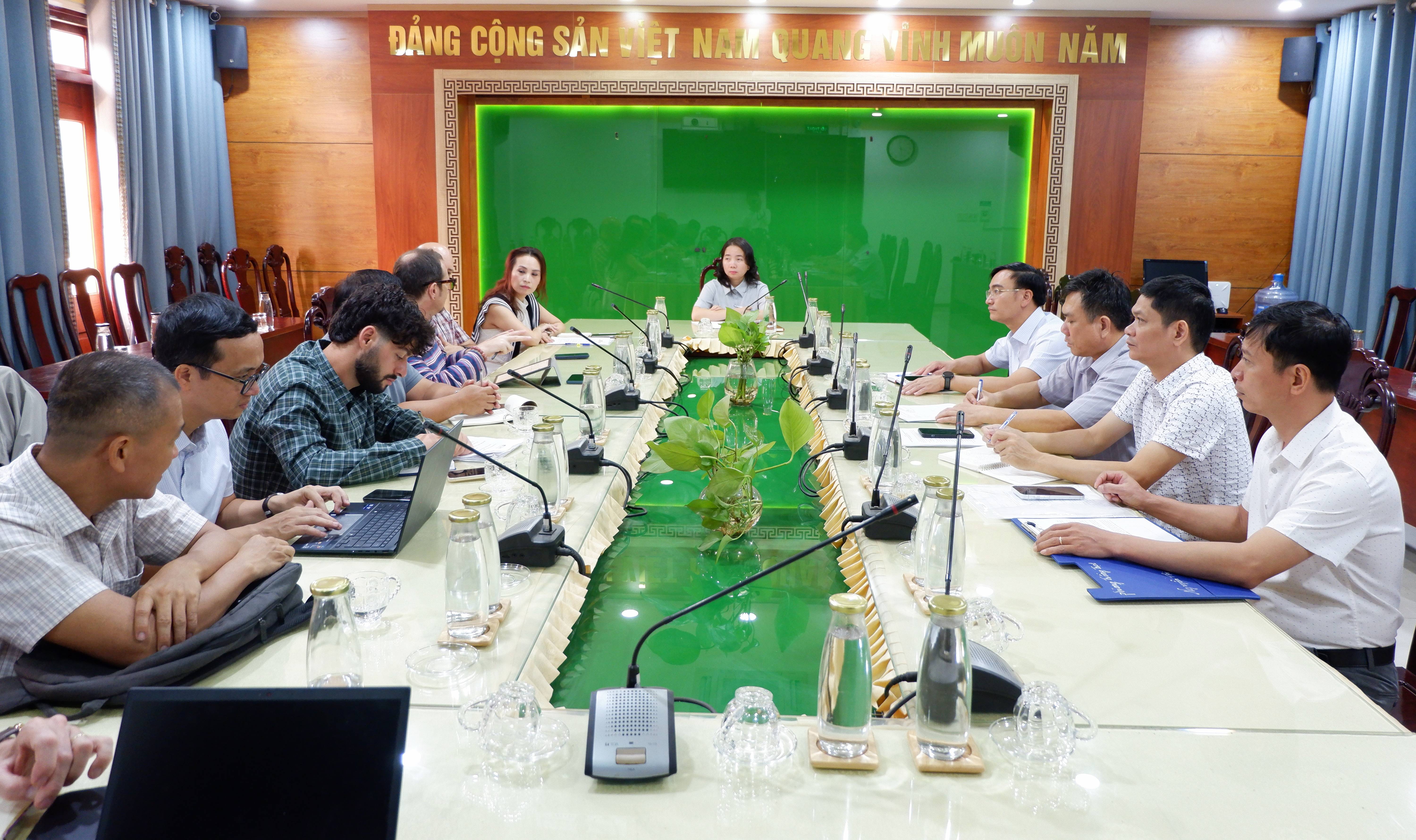Sở Nông nghiệp và Môi trường tỉnh Đắk Lắk làm việc với Trung tâm Nông nghiệp Nhiệt đới Quốc tế