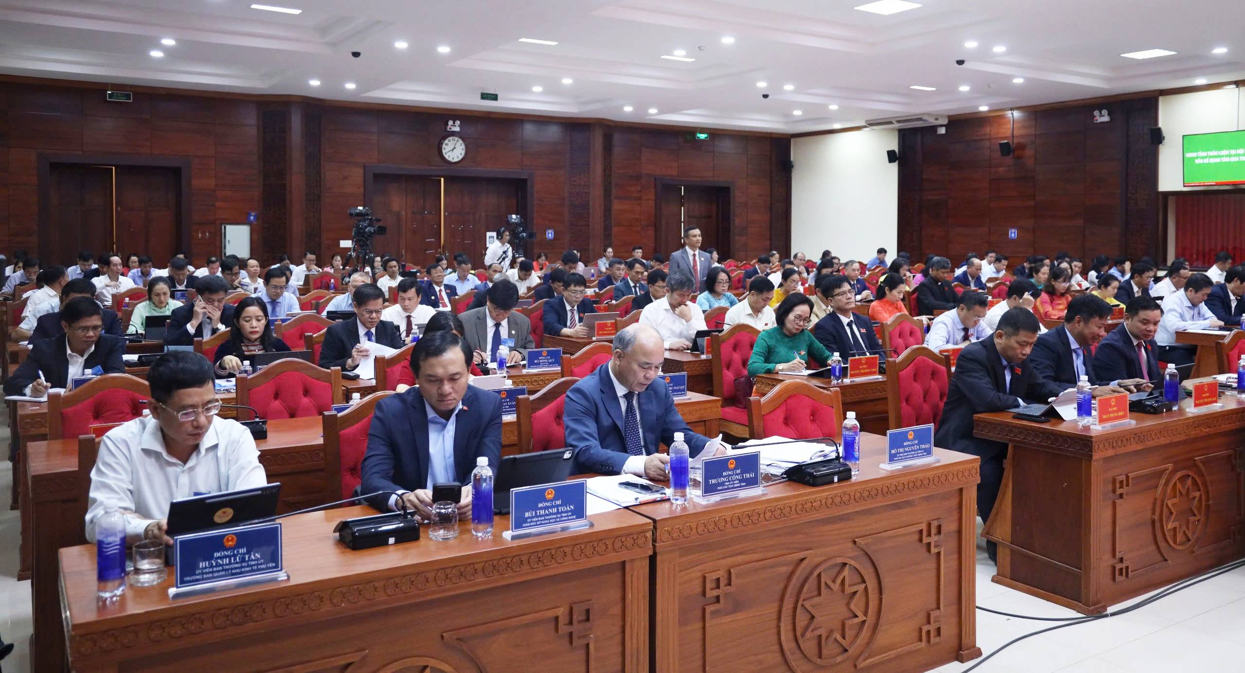Khai mạc Kỳ họp thứ Hai HĐND tỉnh Đắk Lắk khóa XI: Quyết nghị nhiều nội dung quan trọng, tạo động lực phát triển 6 tháng cuối năm 2026
