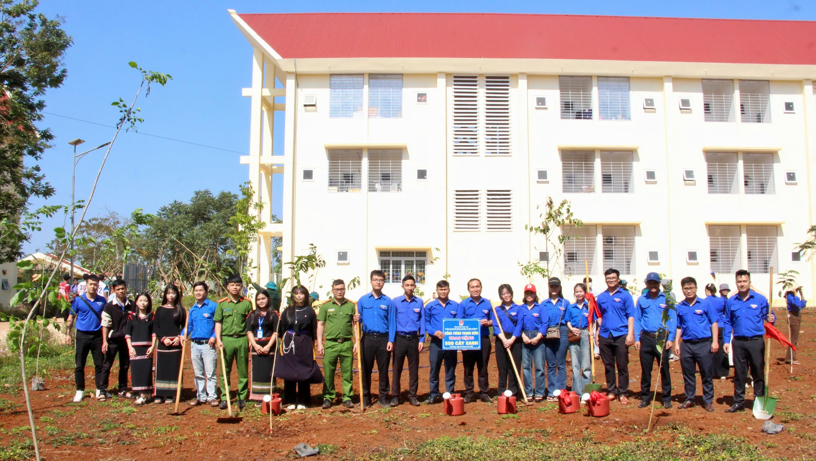 z7643506907886_f04b2239b9506165daec5eb236d84bef