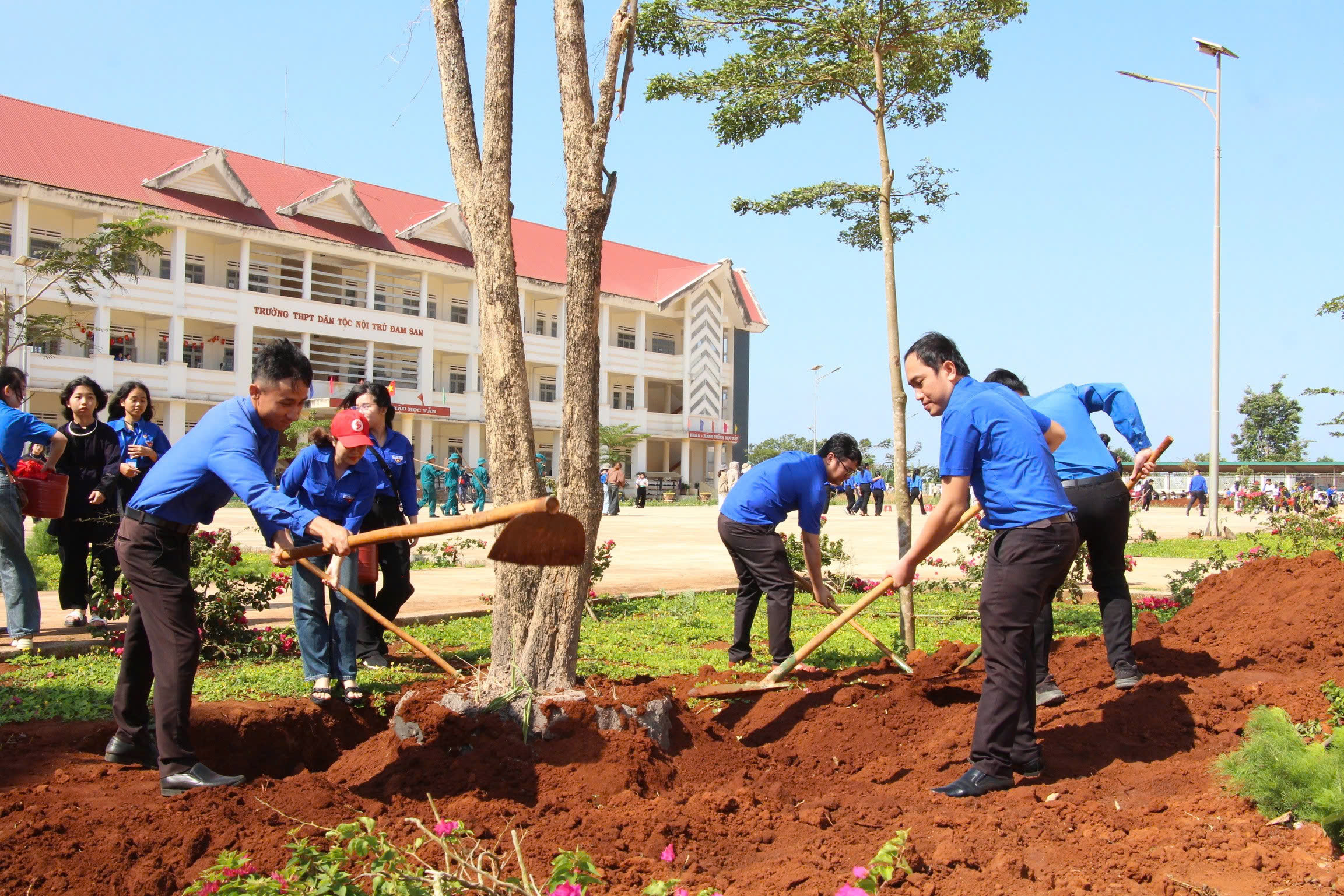 z7643506907888_bb92d989b255e0a67dd4ba831b9e02e3